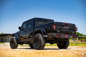 Jeep Gladiator Suspension Lift Kit - Front + Rear - Rough Country - 2.5 Inch Leveling, Linear Coil Rate Springs - '24-'25